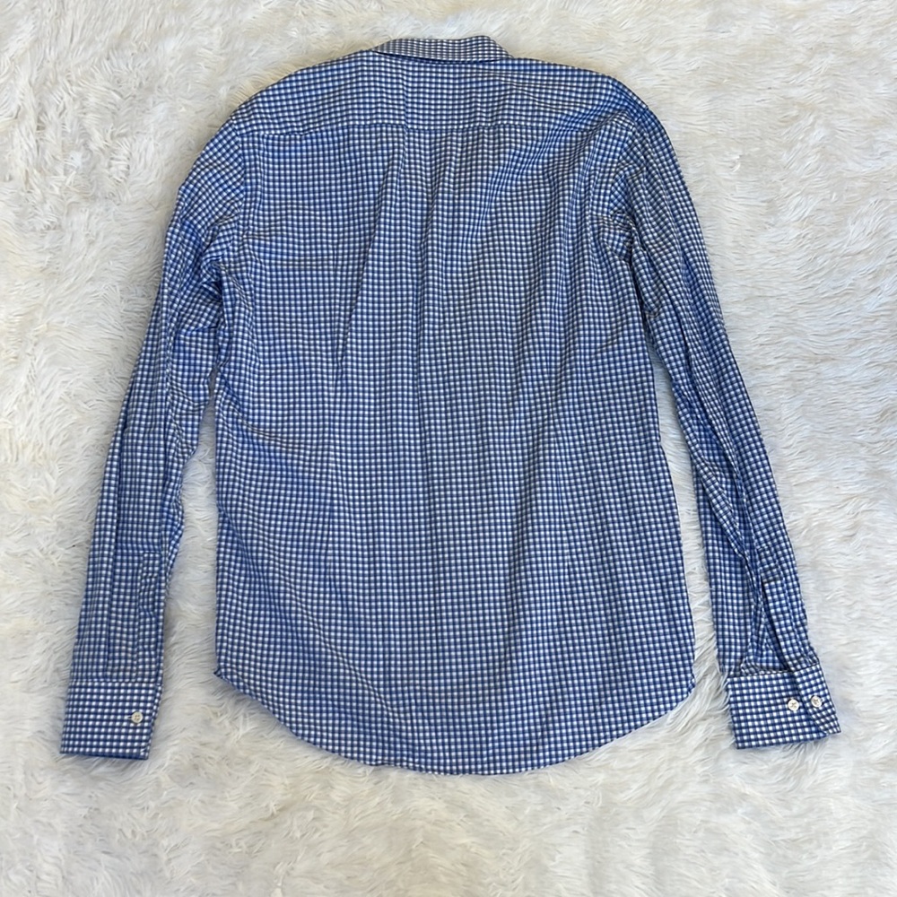 Hugo Boss Button Up Regular Fit - Picture 2 of 5